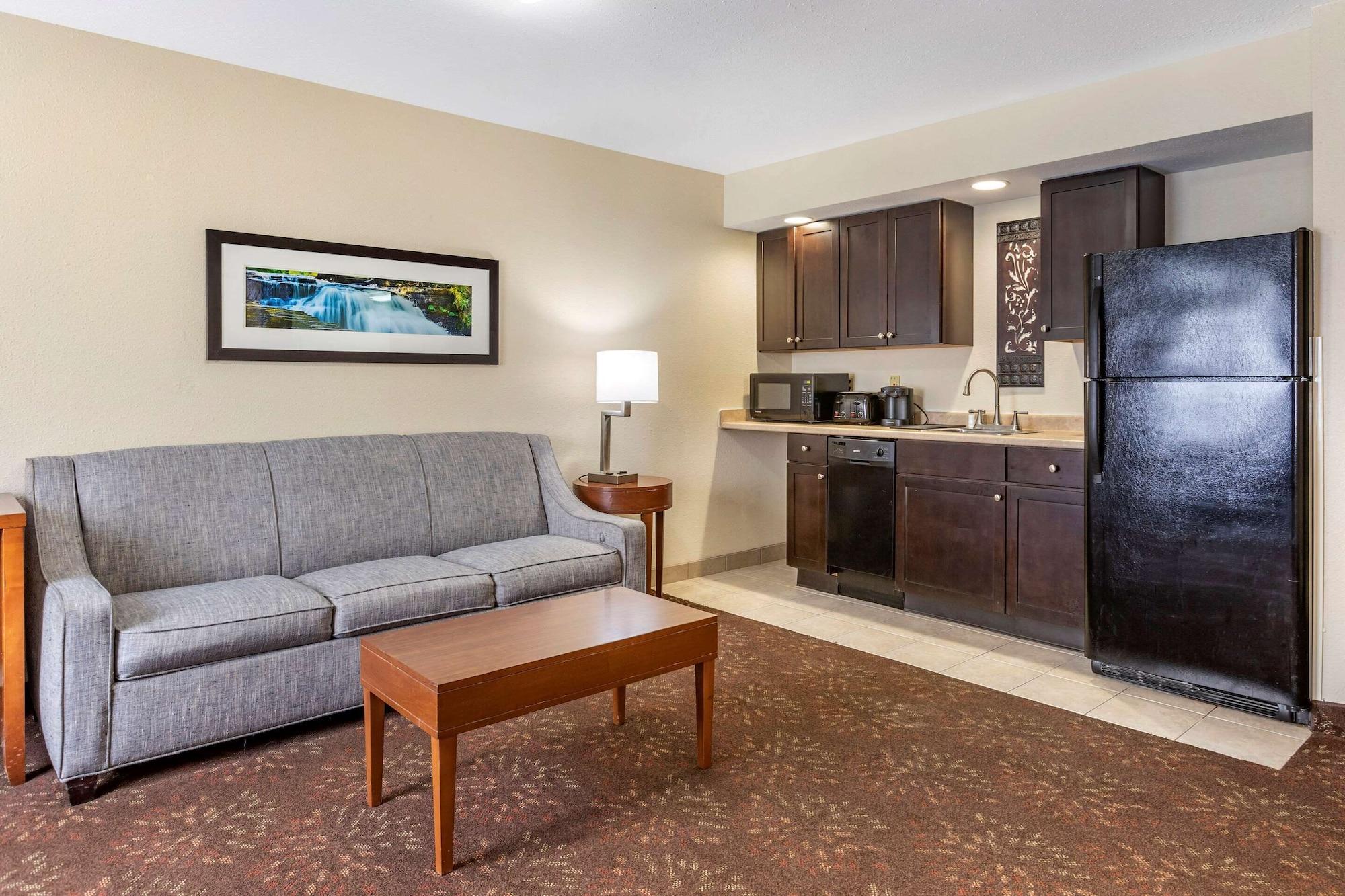 Comfort Inn Okemos - East Lansing Exterior foto
