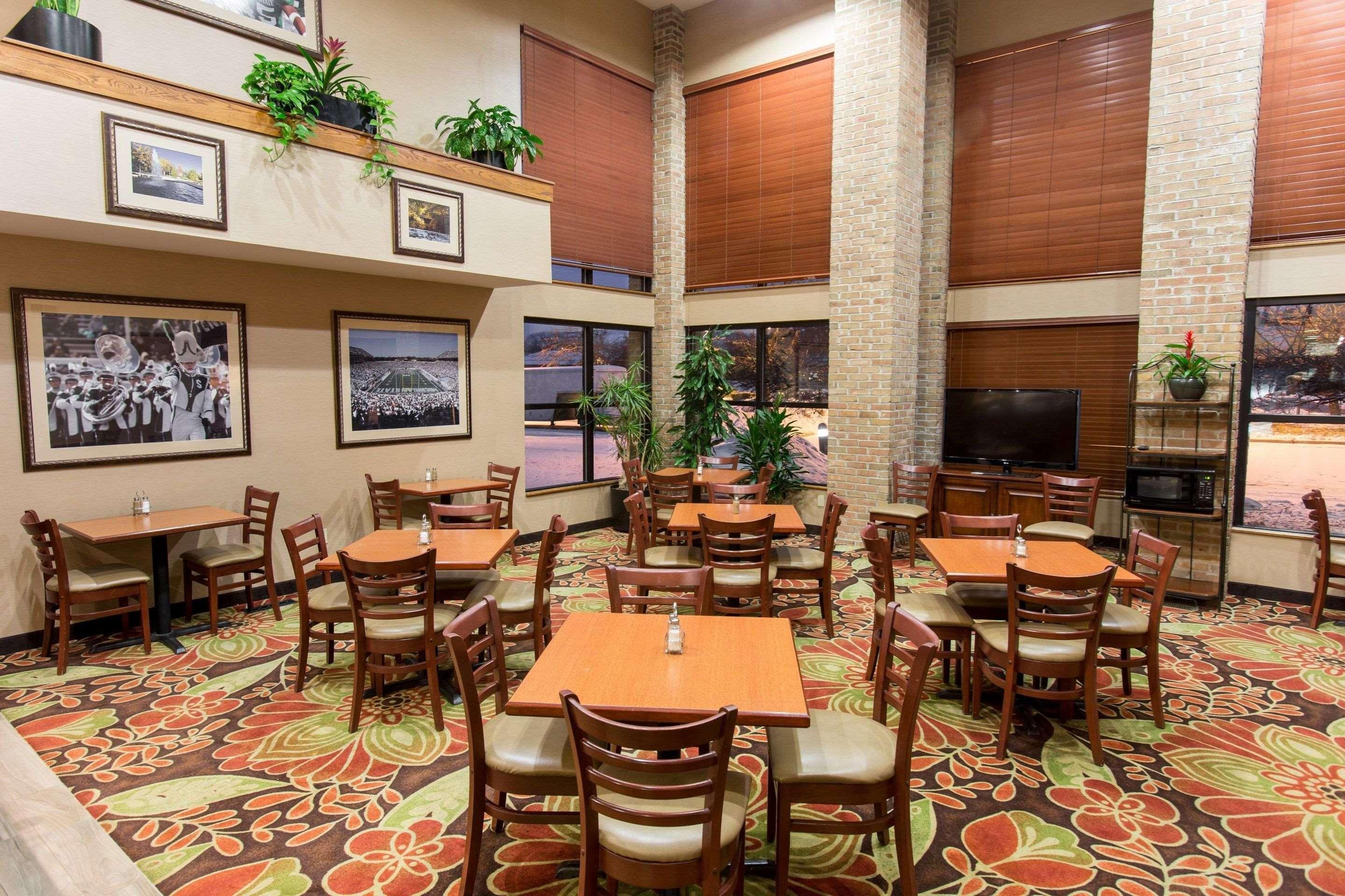 Comfort Inn Okemos - East Lansing Exterior foto